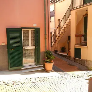 https://casa-mari.hotelitalianriviera.com